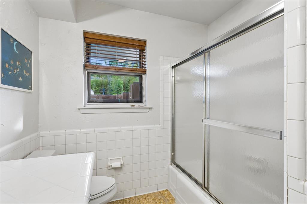 707 Bondstone Drive Property Photo 23