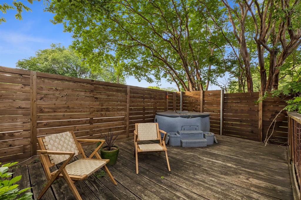 707 Bondstone Drive Property Photo 26