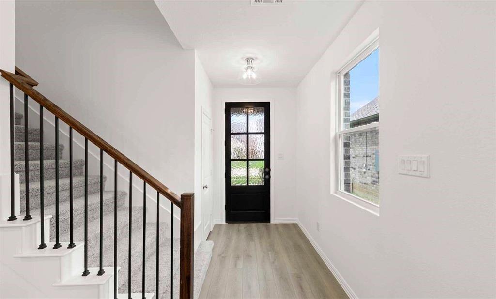 3647 Castle Drive Property Photo 4