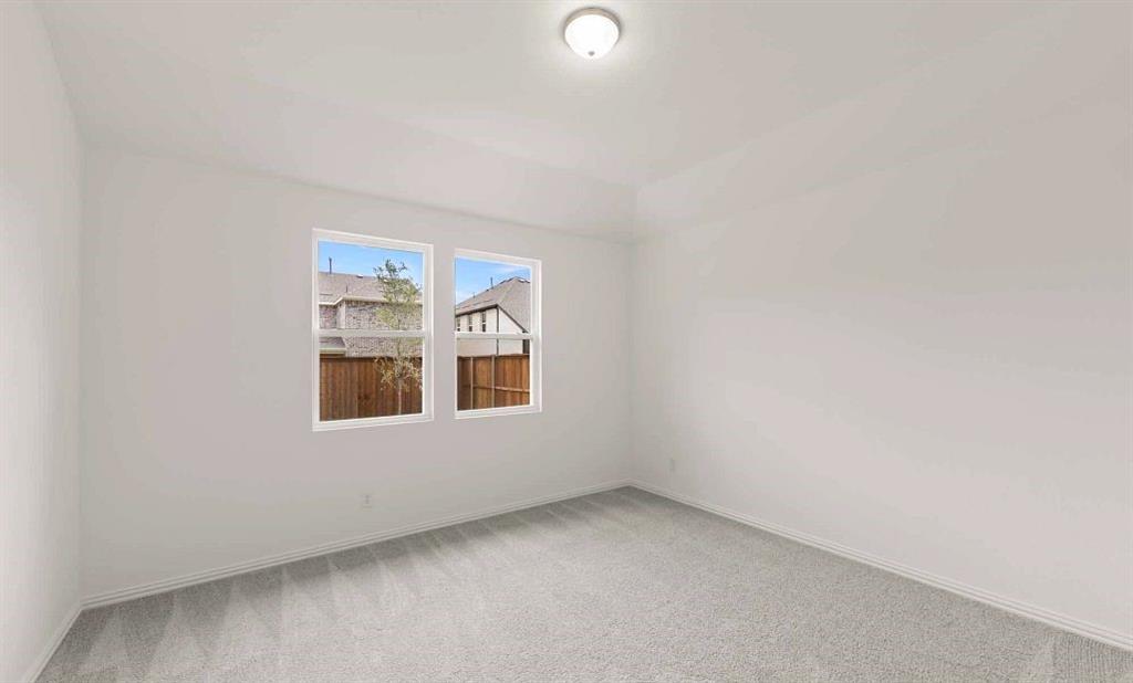 3647 Castle Drive Property Photo 9