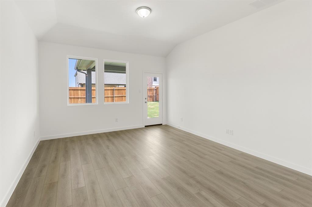 3647 Castle Drive Property Photo 12