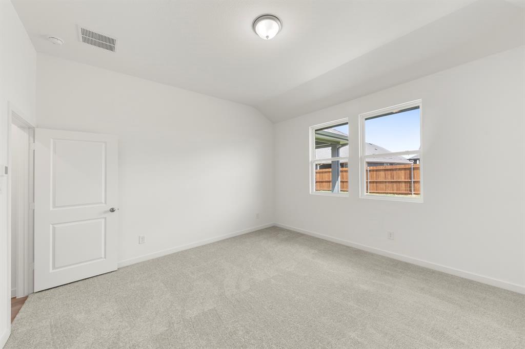 3647 Castle Drive Property Photo 14