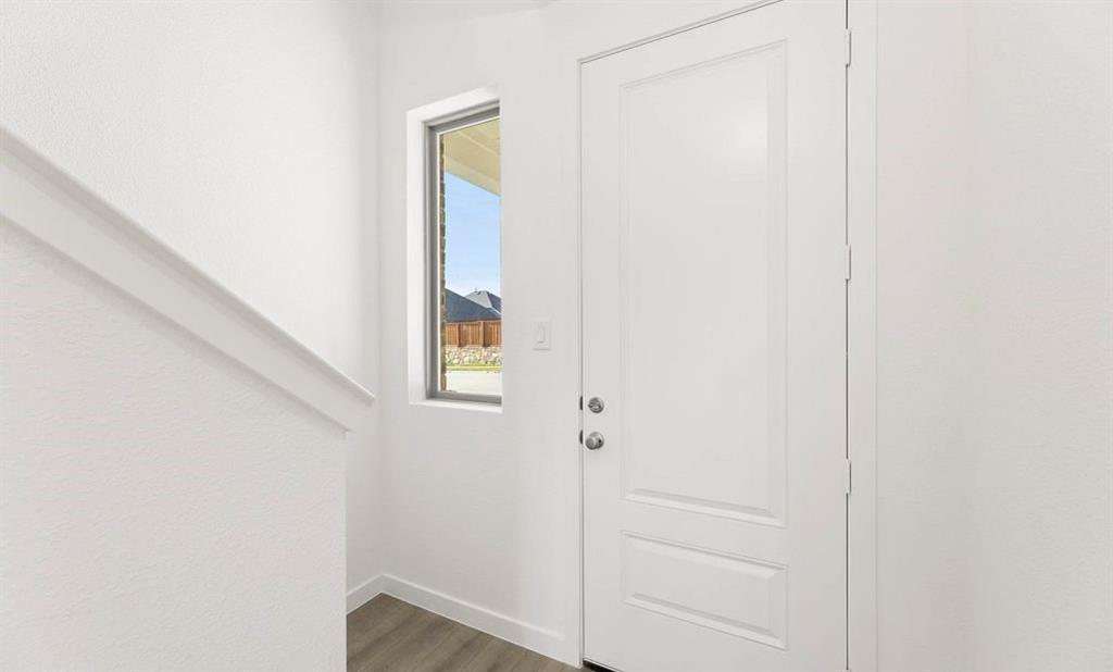 3651 Castle Drive Property Photo 4