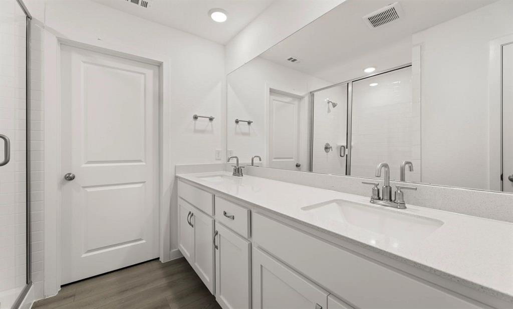 3651 Castle Drive Property Photo 11