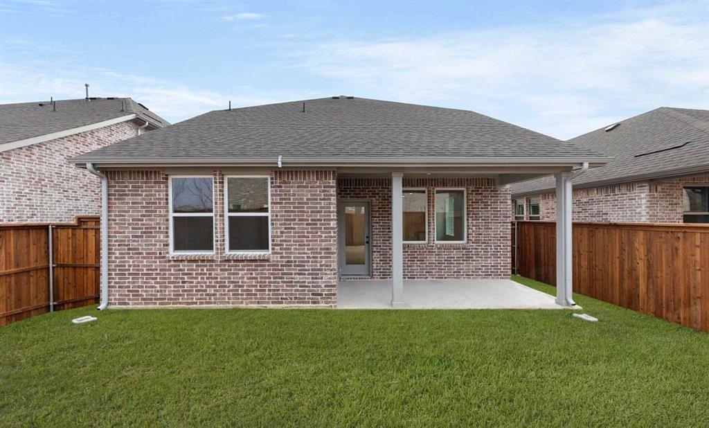 3655 Castle Drive Property Photo 2