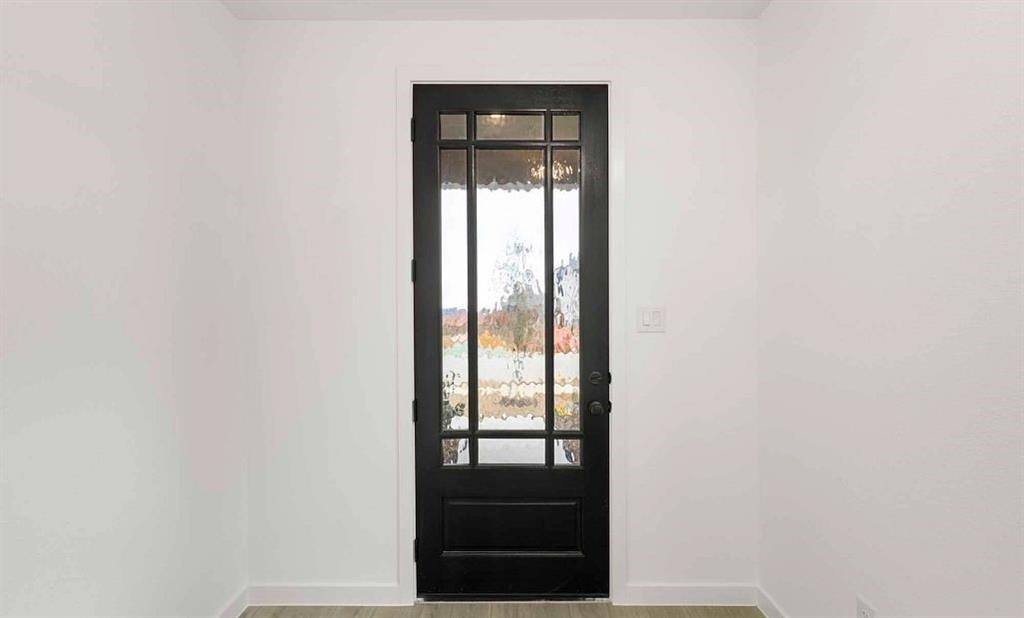 3655 Castle Drive Property Photo 4