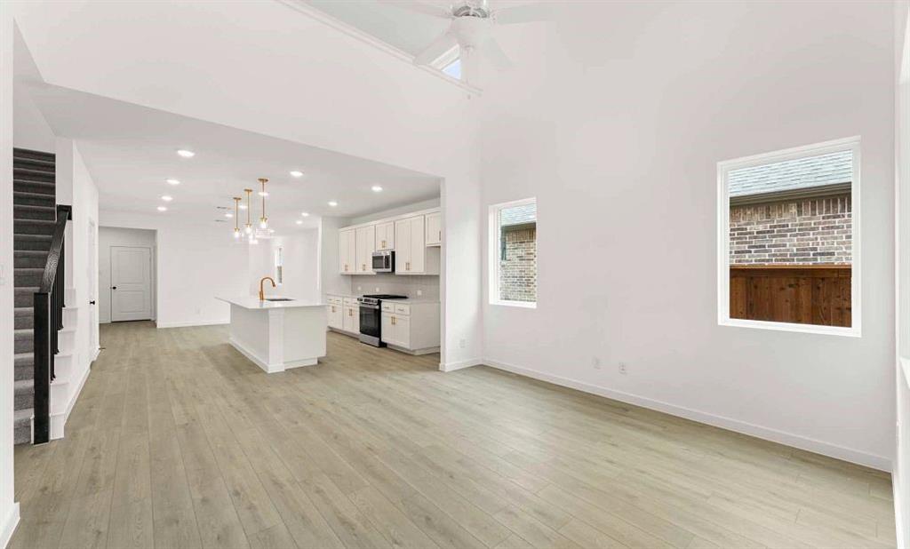 3655 Castle Drive Property Photo 9