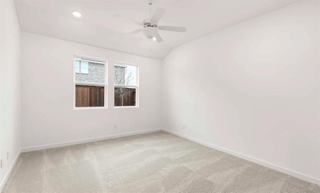 3655 Castle Drive Property Photo 10