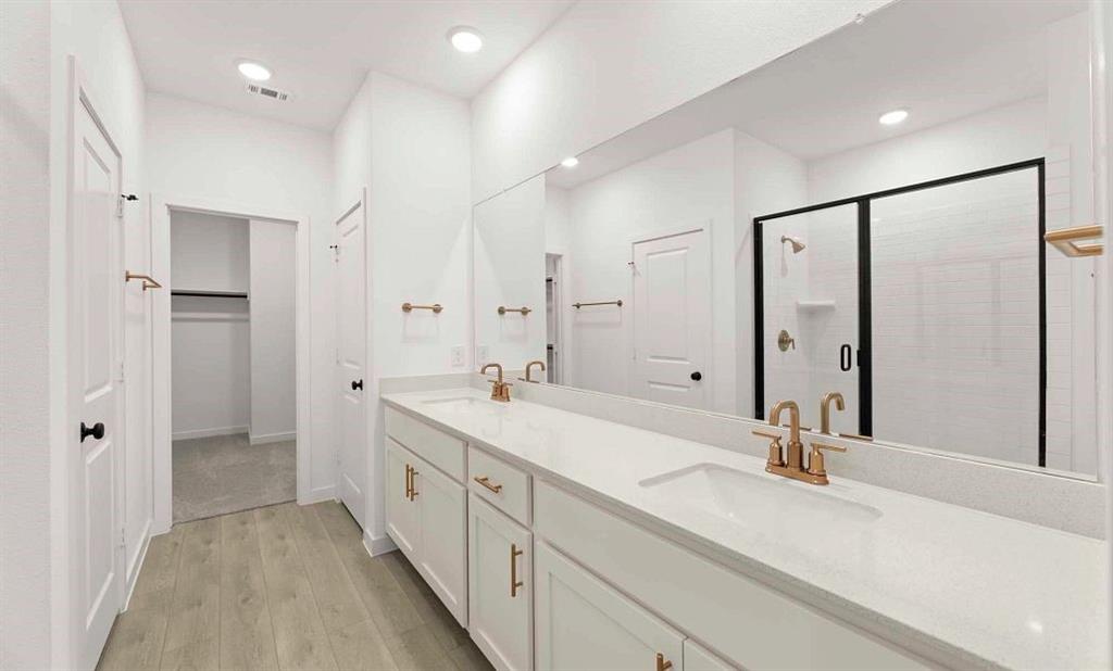 3655 Castle Drive Property Photo 11