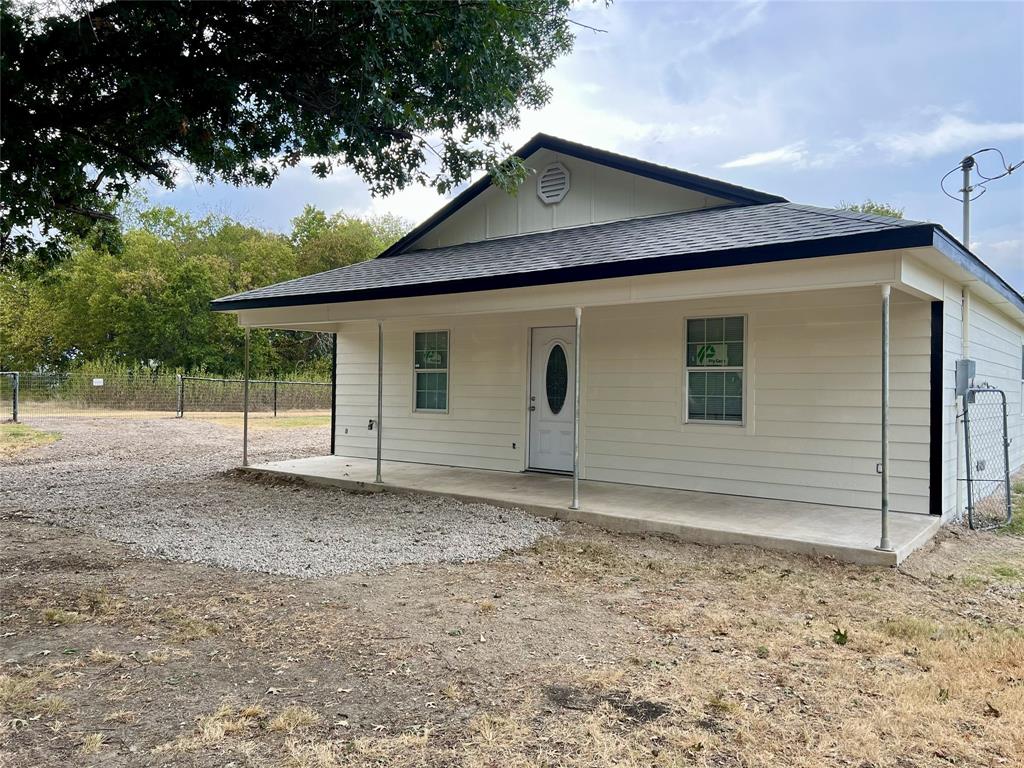 503 E Sanger Street Property Photo 1