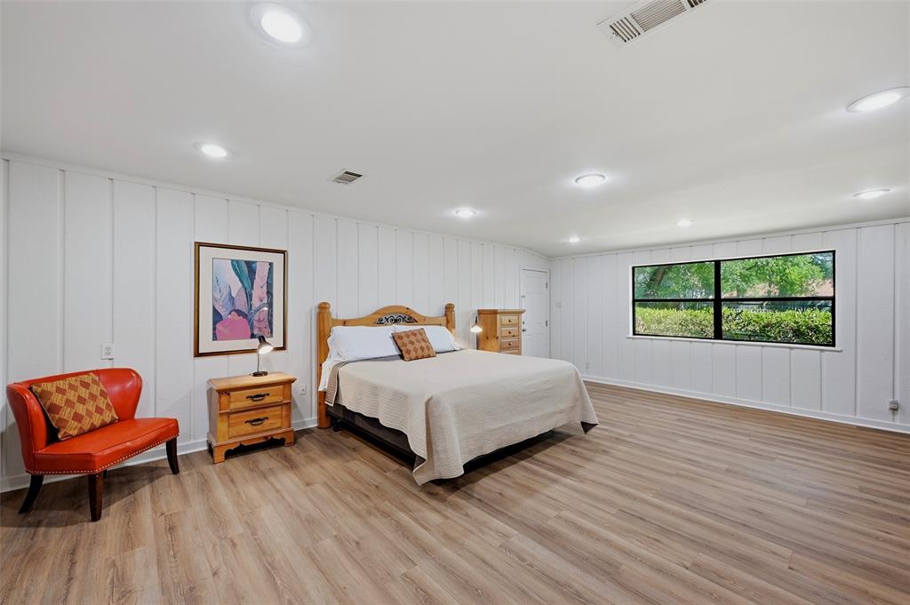513 W Easy Street Property Photo 11