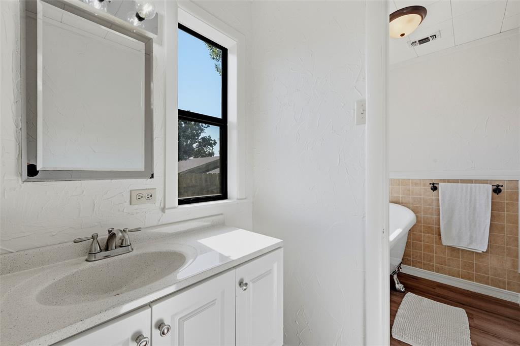 513 W Easy Street Property Photo 16