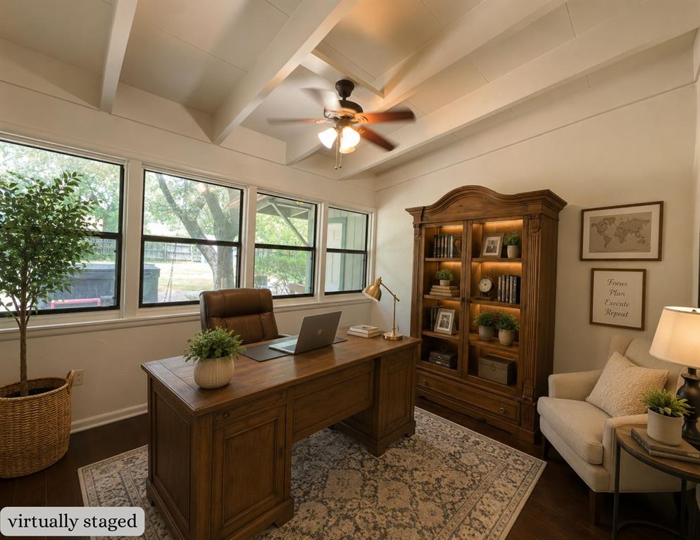 513 W Easy Street Property Photo 22