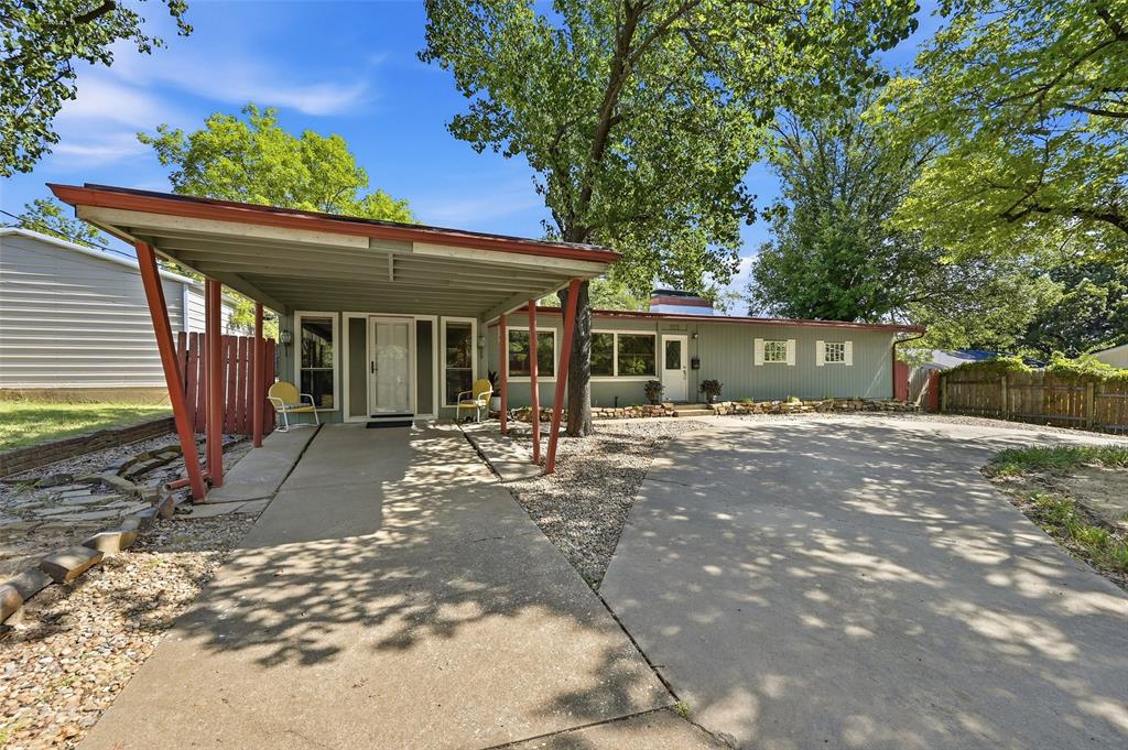 513 W Easy Street Property Photo 37