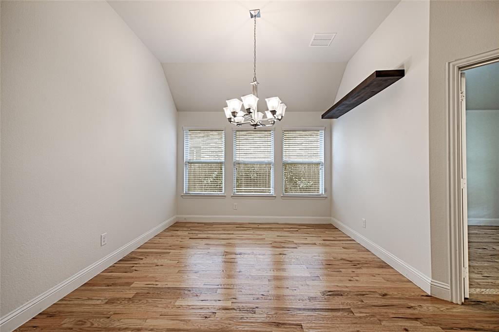 1124 Hot Springs Way Property Photo 8