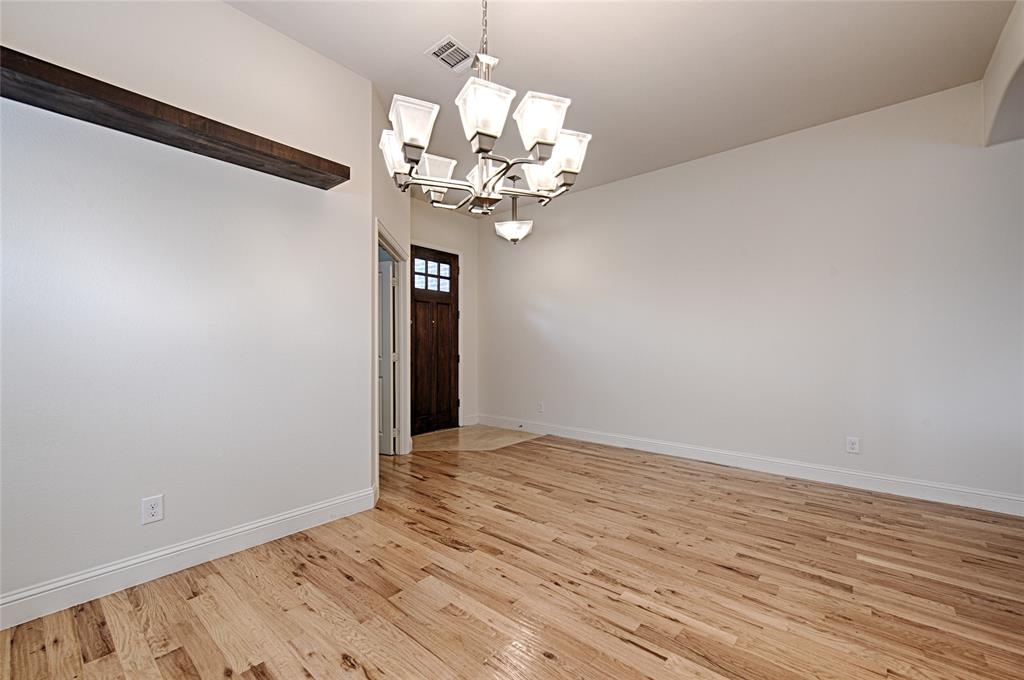 1124 Hot Springs Way Property Photo 9