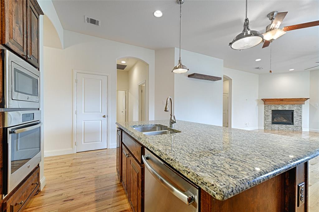 1124 Hot Springs Way Property Photo 12