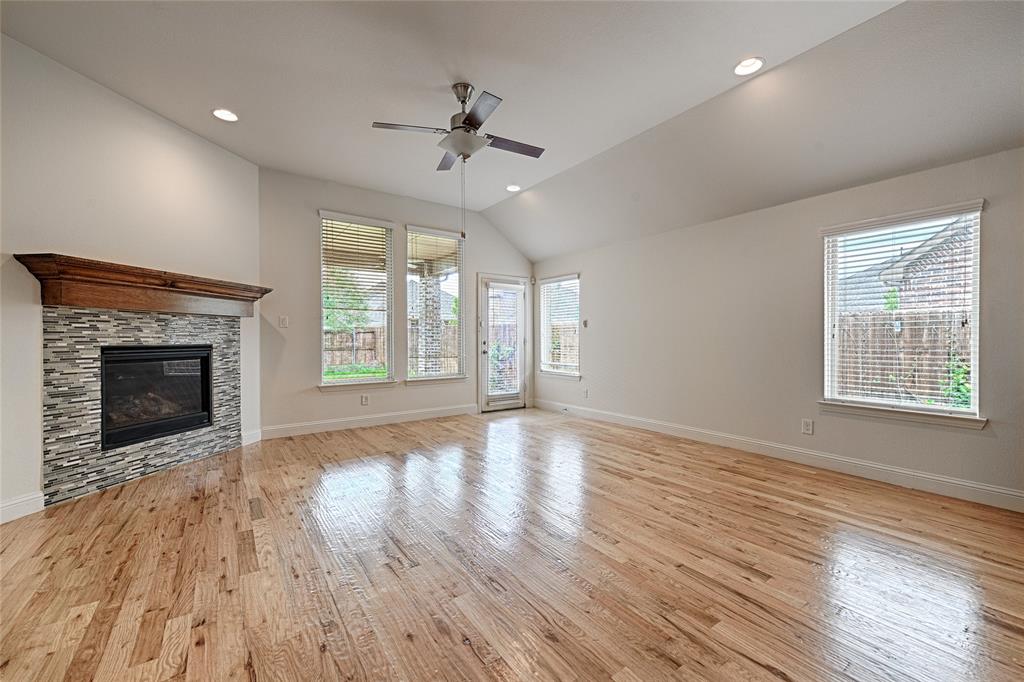 1124 Hot Springs Way Property Photo 15