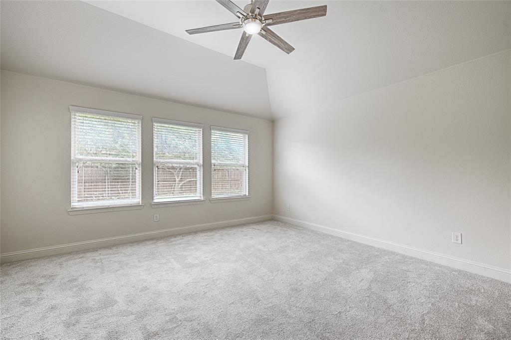 1124 Hot Springs Way Property Photo 18