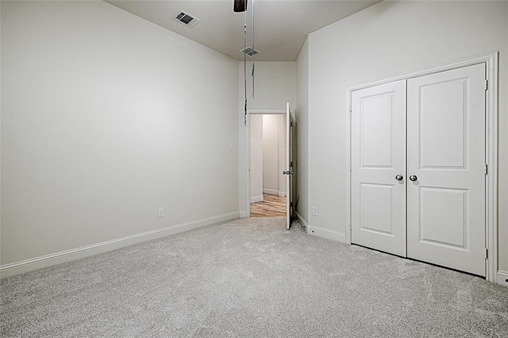 1124 Hot Springs Way Property Photo 24