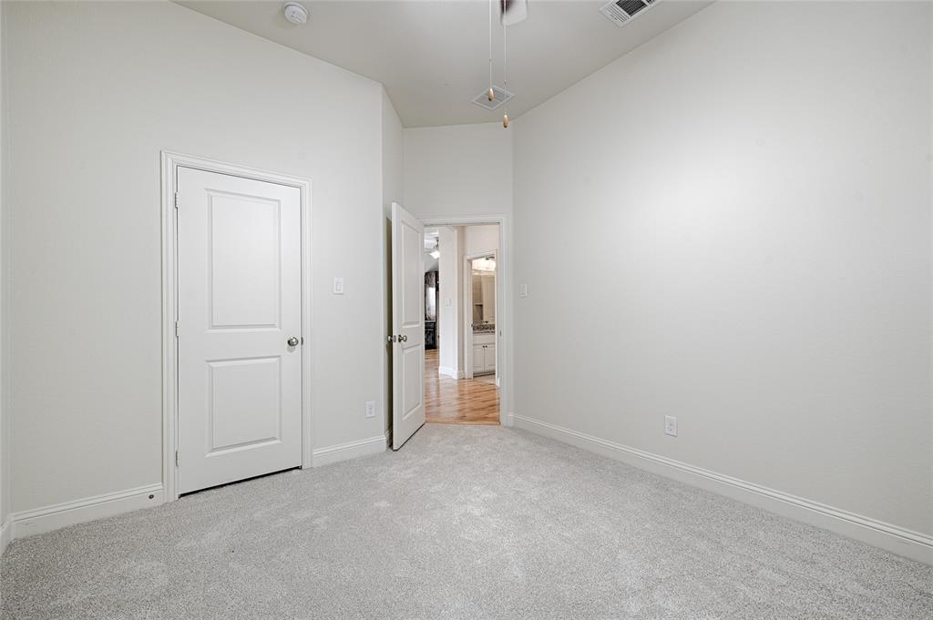 1124 Hot Springs Way Property Photo 27