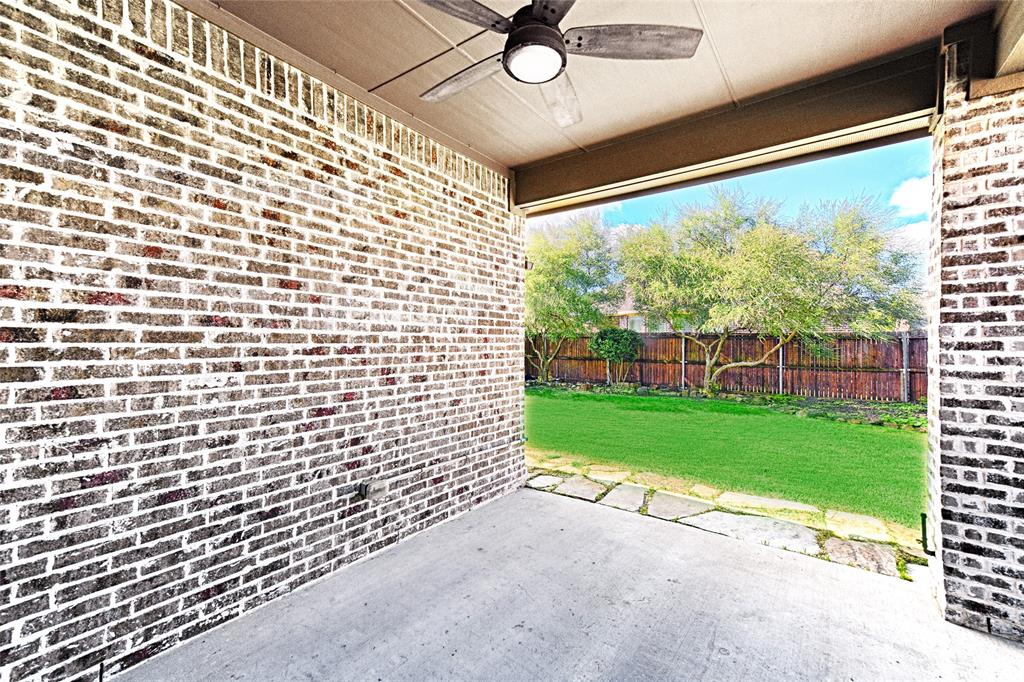 1124 Hot Springs Way Property Photo 34