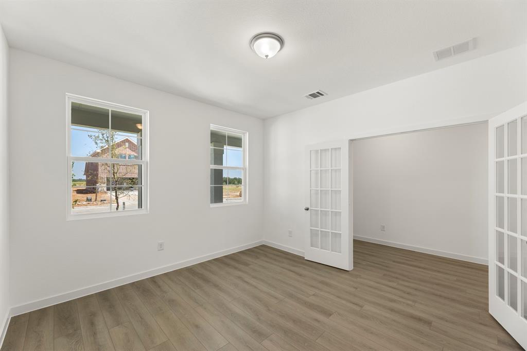 3642 Saffron Drive Property Photo 5