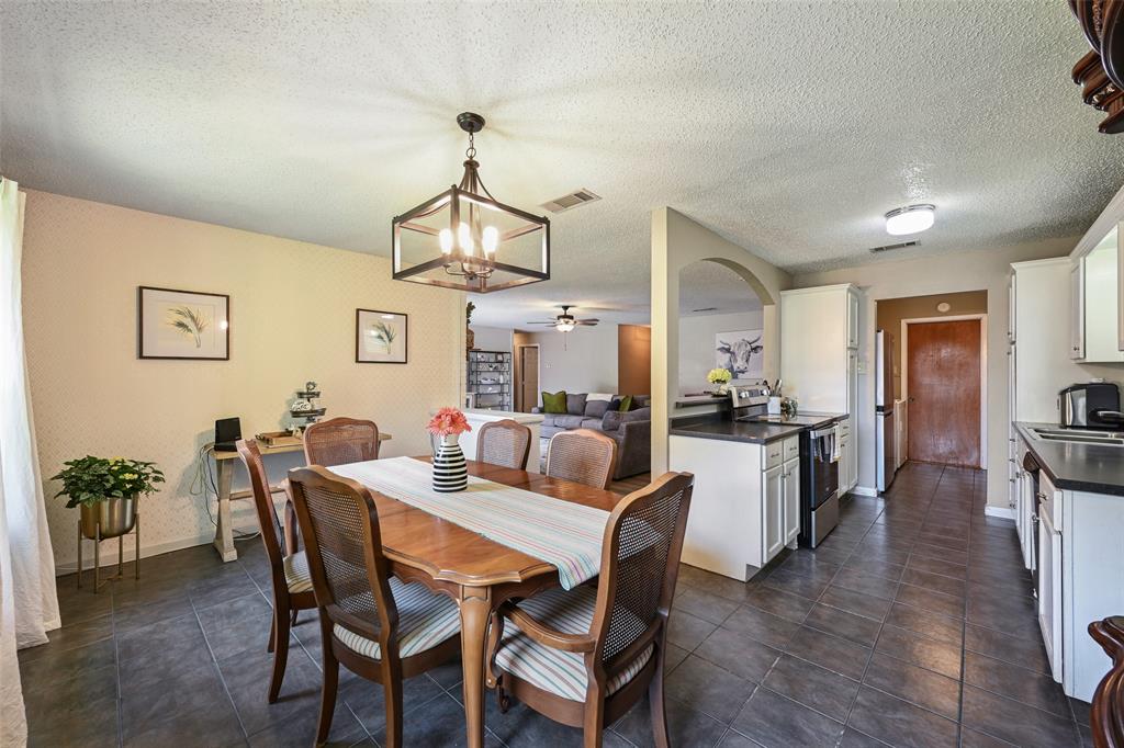 4421 Tiptop Street Property Photo 11
