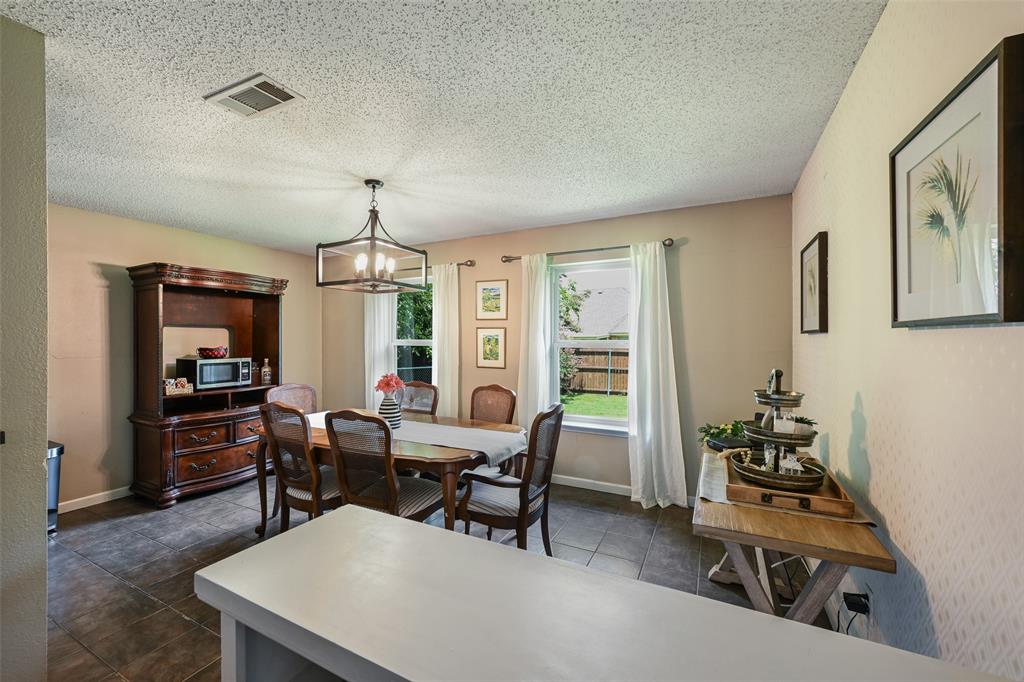 4421 Tiptop Street Property Photo 12