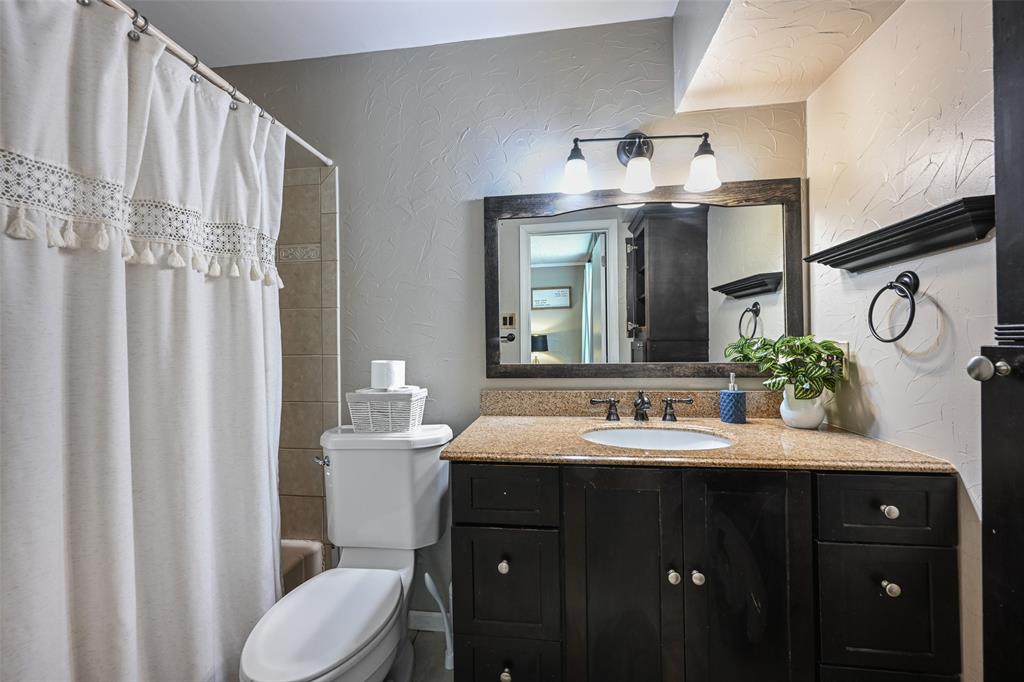 4421 Tiptop Street Property Photo 16