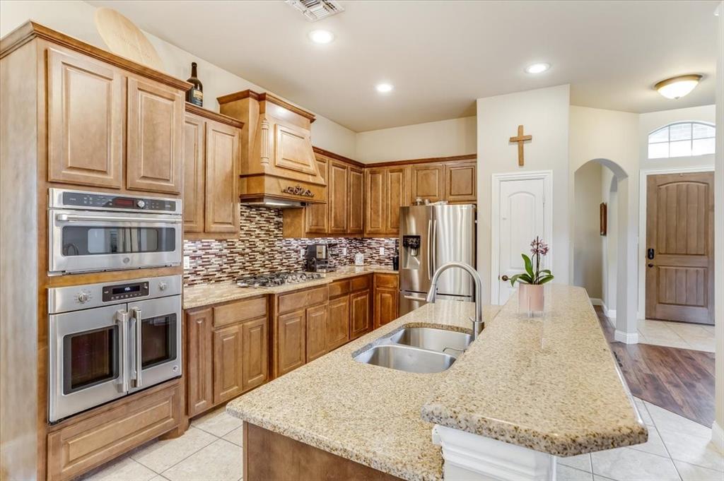 3608 Bright Star Way Property Photo 5