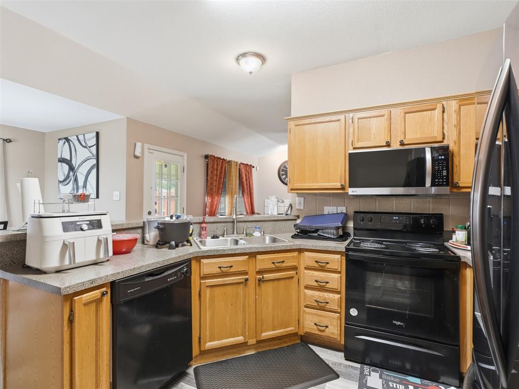 1531 Rebecca Lane Property Photo 7