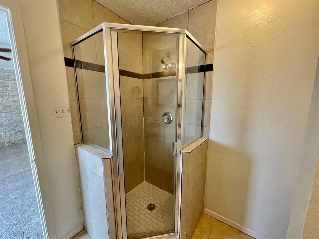 2310 Chapel Hill Lane Property Photo 21