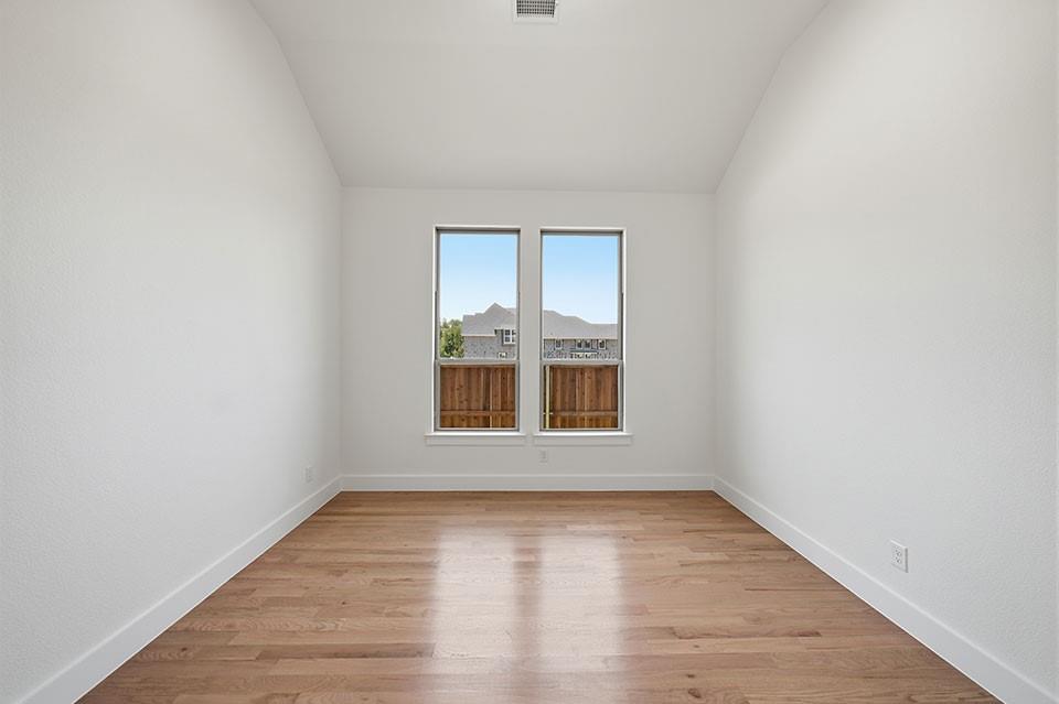 215 Driscoll Street Property Photo 8