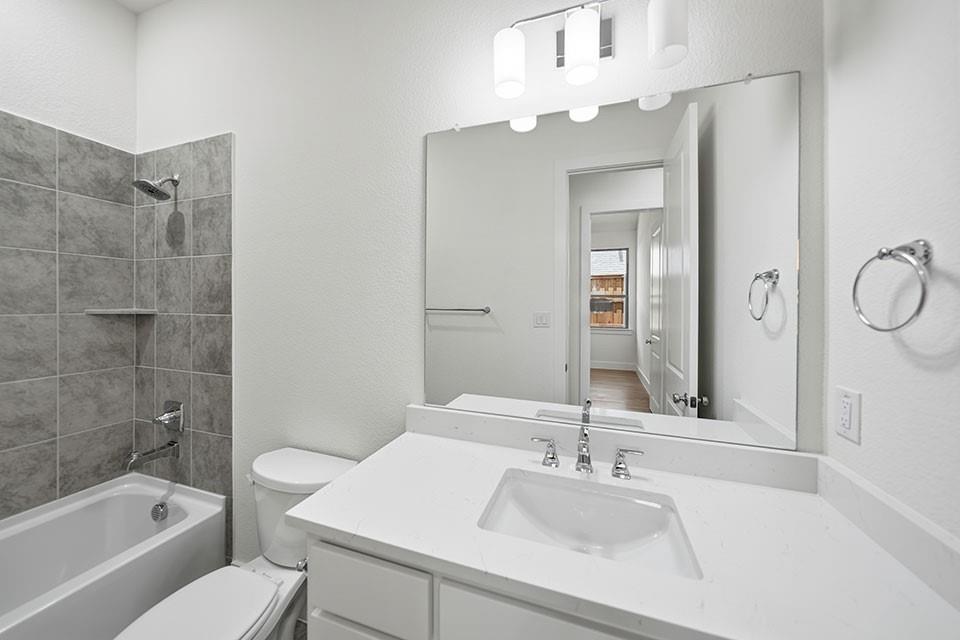 215 Driscoll Street Property Photo 24