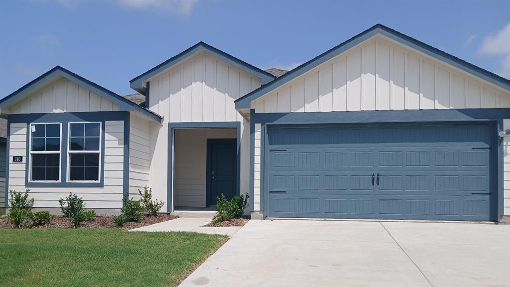 240 Whispering Pine Drive Property Photo 1