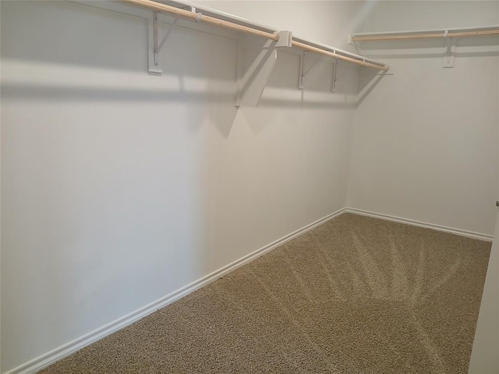 240 Whispering Pine Drive Property Photo 5