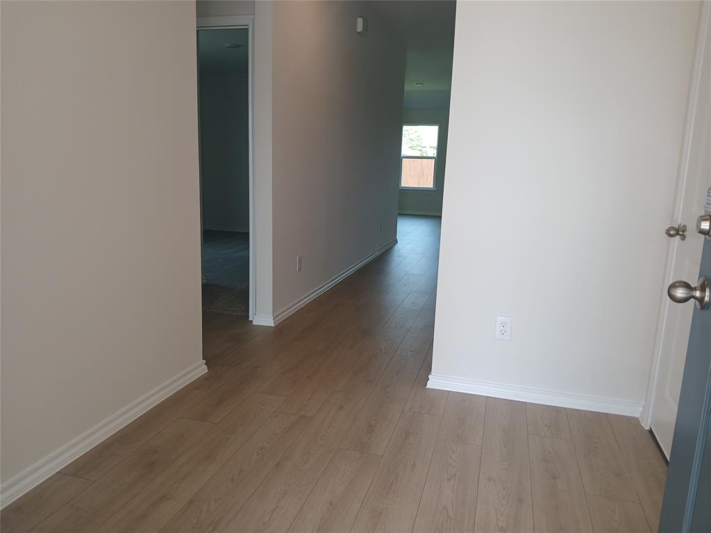 240 Whispering Pine Drive Property Photo 12
