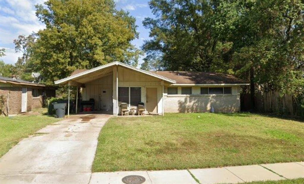 941 Windsor Drive Property Photo 1