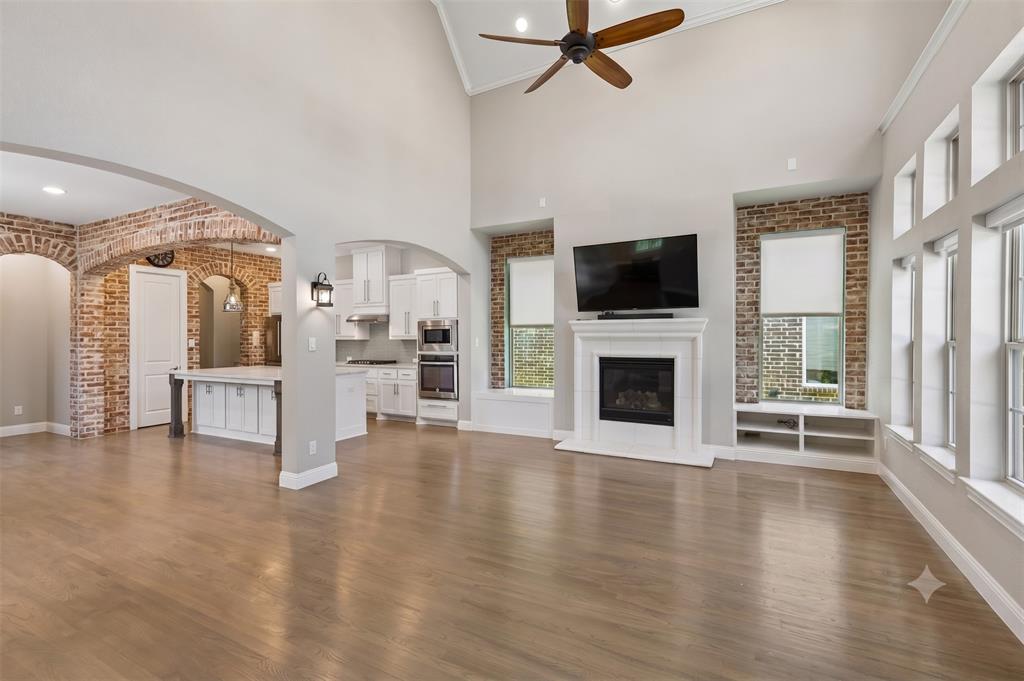6920 Royal View Drive Property Photo 1
