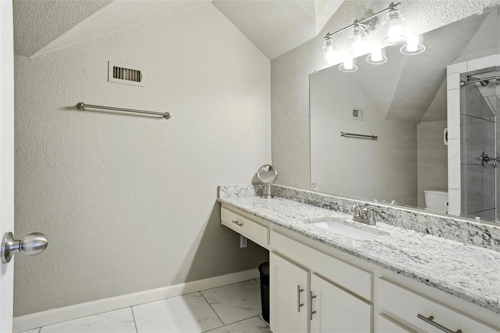 5920 Diamond Oaks Drive Property Photo 32