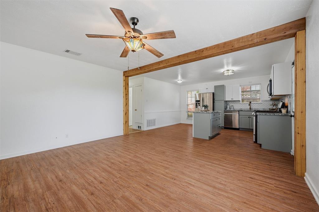 143 N Imperial Drive Property Photo 8