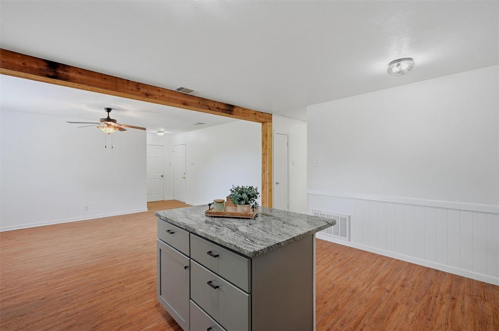 143 N Imperial Drive Property Photo 9