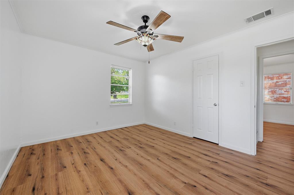 143 N Imperial Drive Property Photo 17