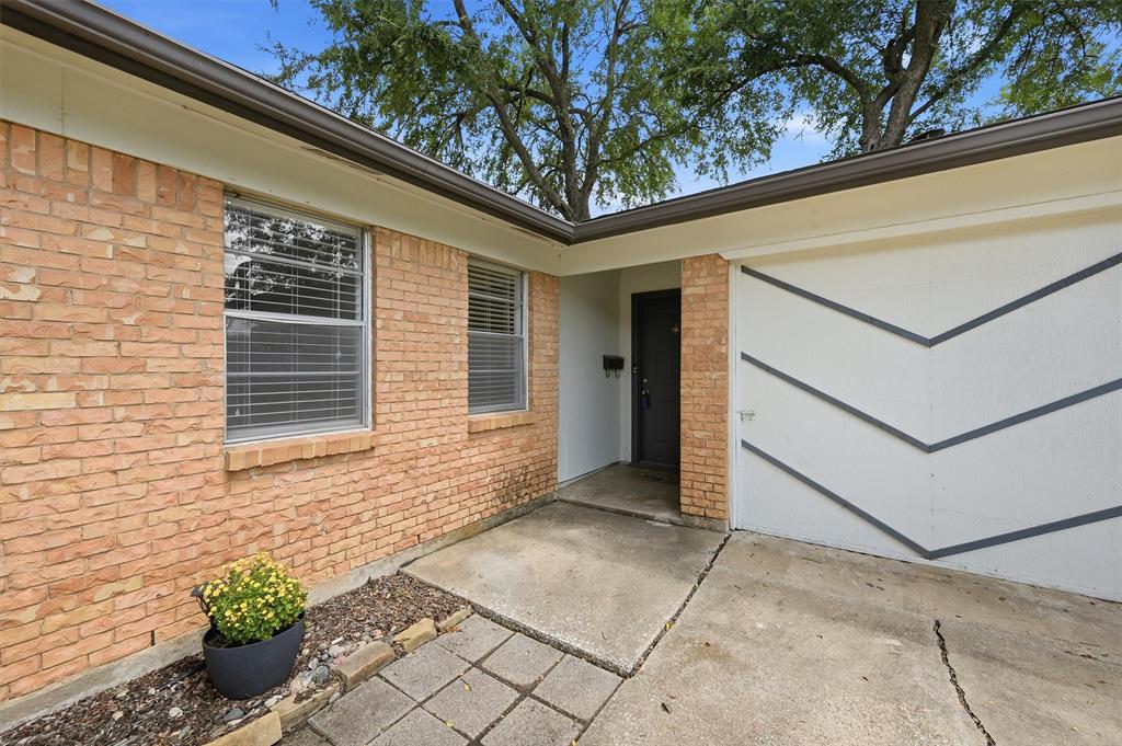 143 N Imperial Drive Property Photo 27