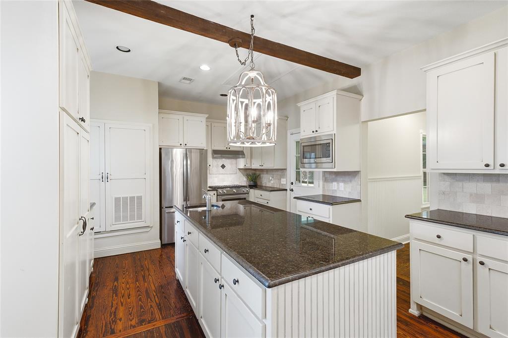 9121 6th Street Property Photo 6