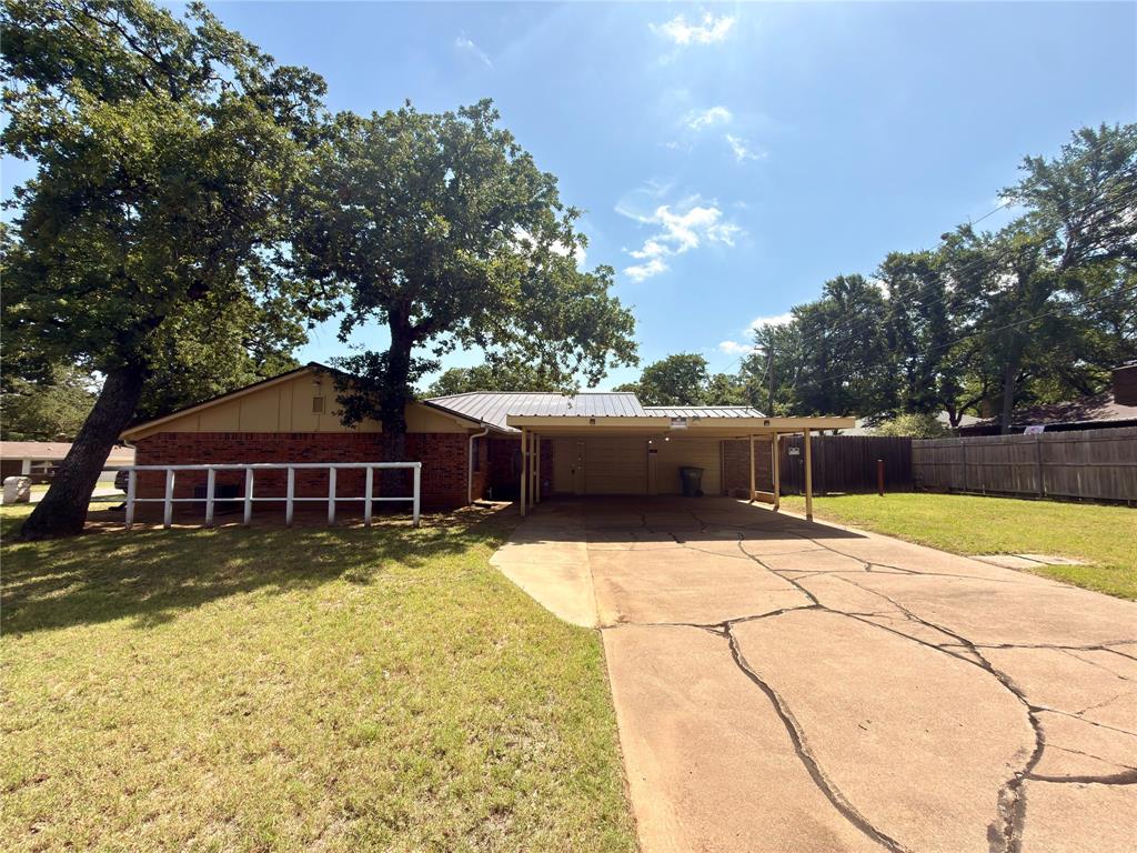2900 Se 6th Street Property Photo 4