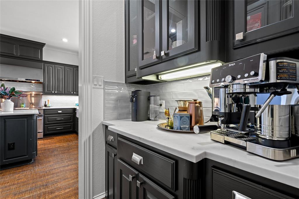 8229 Steeplechase Circle Property Photo 3