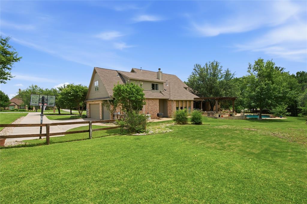 8229 Steeplechase Circle Property Photo 20