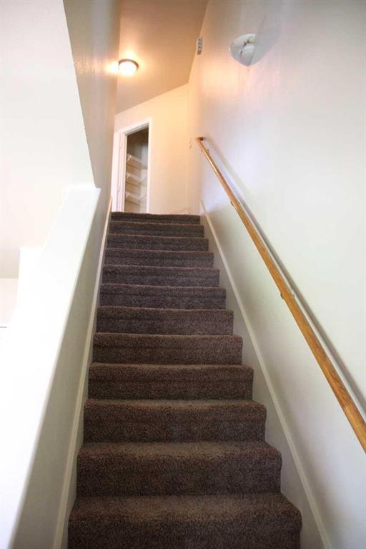 400 Central Park Drive Property Photo 3